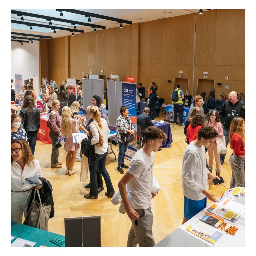 Students and university representatives meeting at an SRT university fair